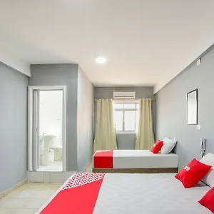 **** Hotel Oyo Boneville, Brasil